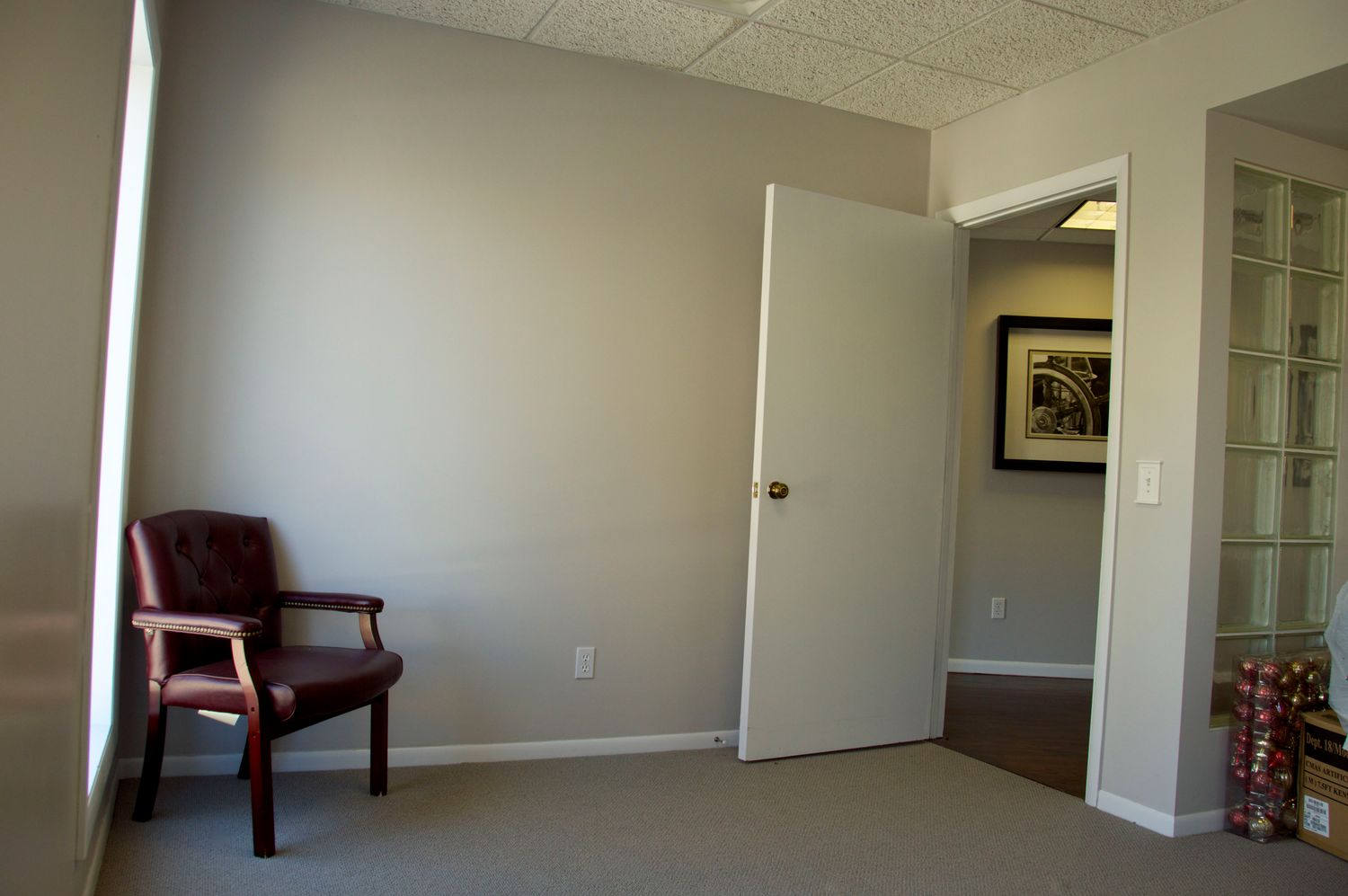 The Offices at 410 Lake